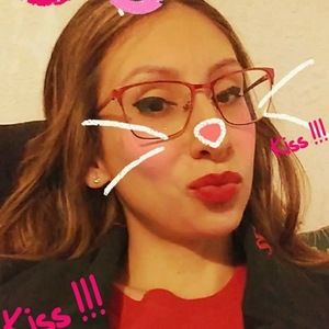 Meet your Posher, Veronica